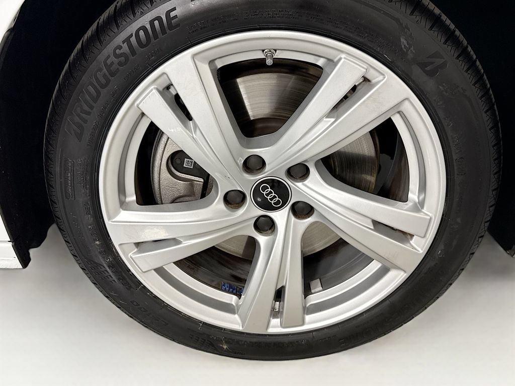 Certified 2025 Audi A5 Premium Plus w/ Premium Plus AWD/4WD image 32