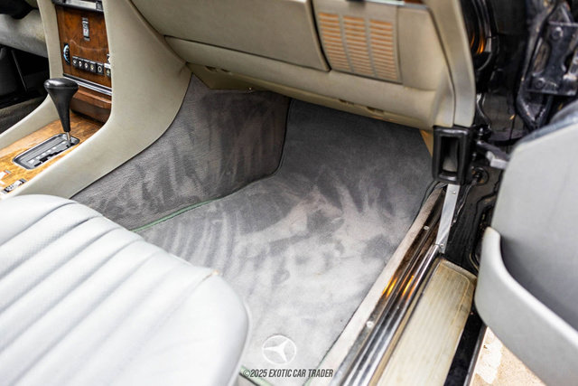 Used 1989 Mercedes-Benz 560 SL image 25