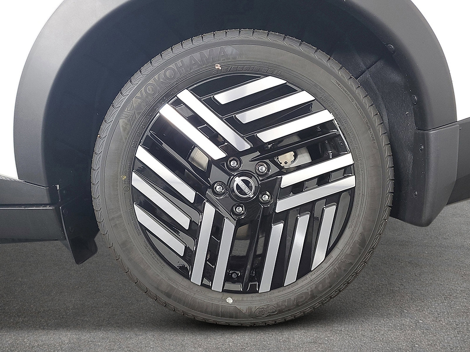 New 2026 Nissan Leaf SV+ w/ Floor Mat Package (SV+) image 9