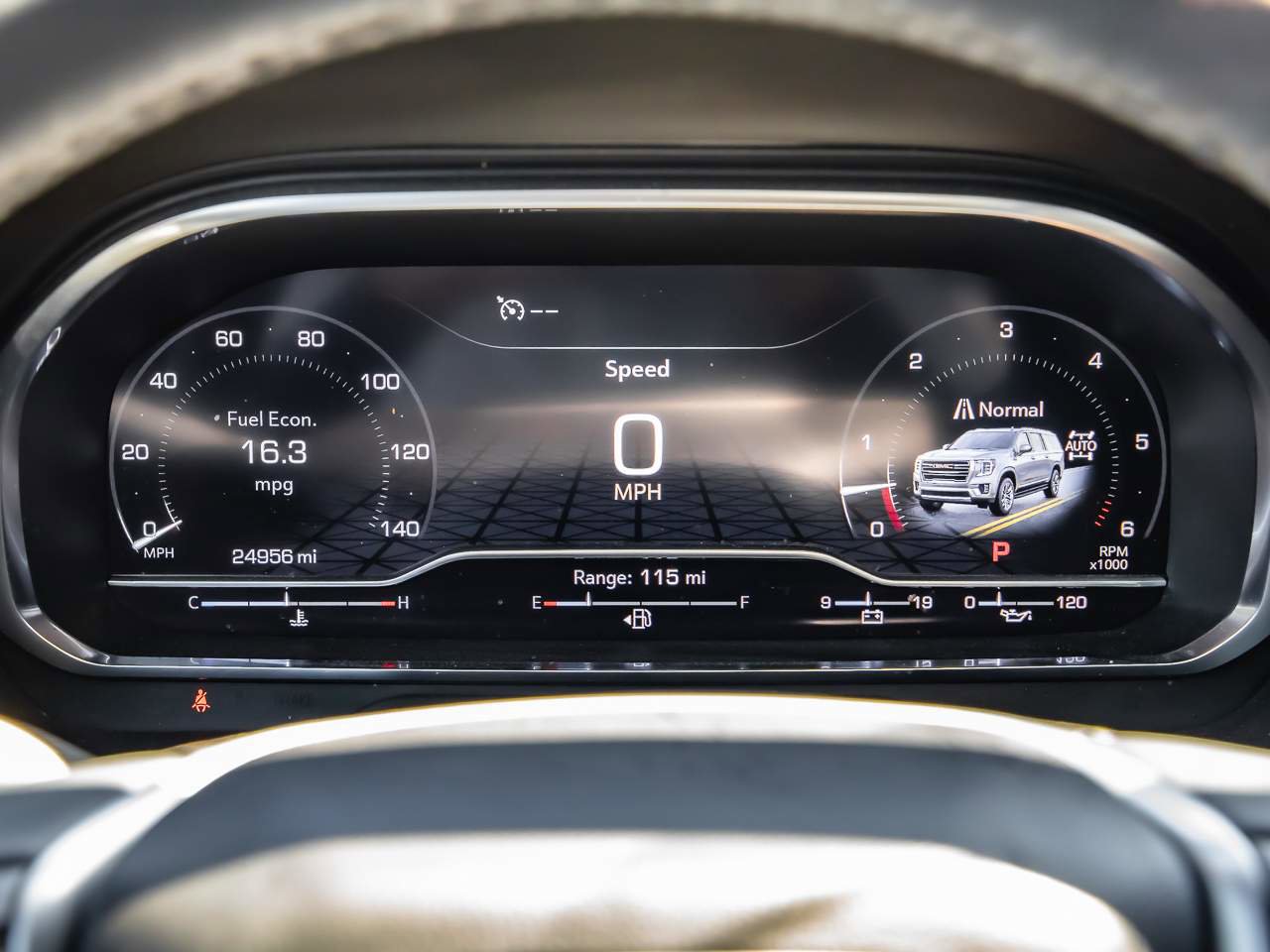 Used 2023 GMC Yukon SLT w/ SLT Luxury Package image 24