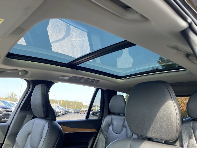 Used 2024 Volvo XC90 B6 Plus AWD/4WD image 19