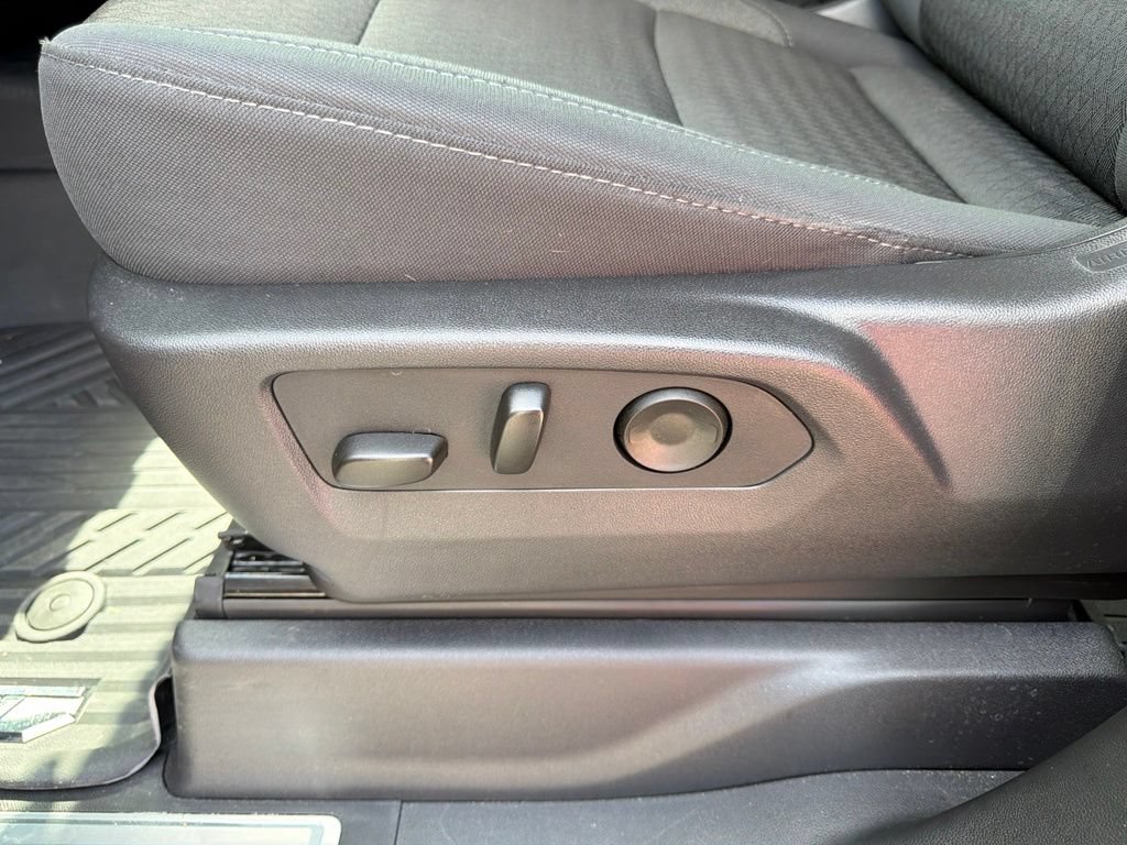 Used 2025 Chevrolet Silverado 1500 RST AWD/4WD image 19