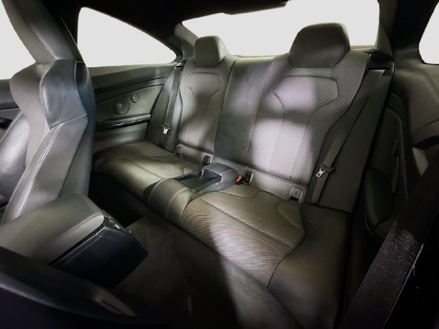 Used 2020 BMW M4 Coupe w/ M Driver's Package RWD image 24