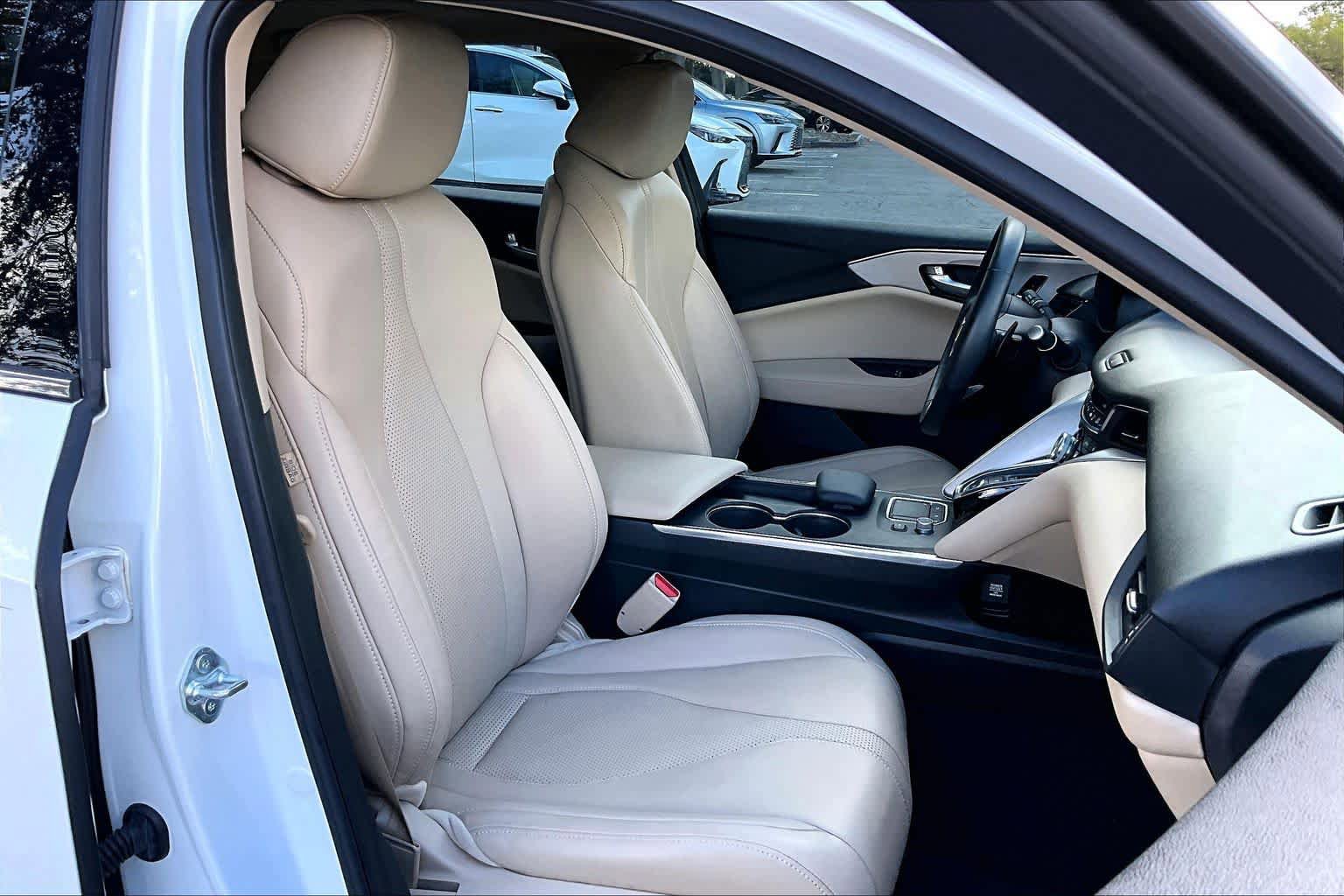 Certified 2022 Acura TLX w/ Technology Package image 10
