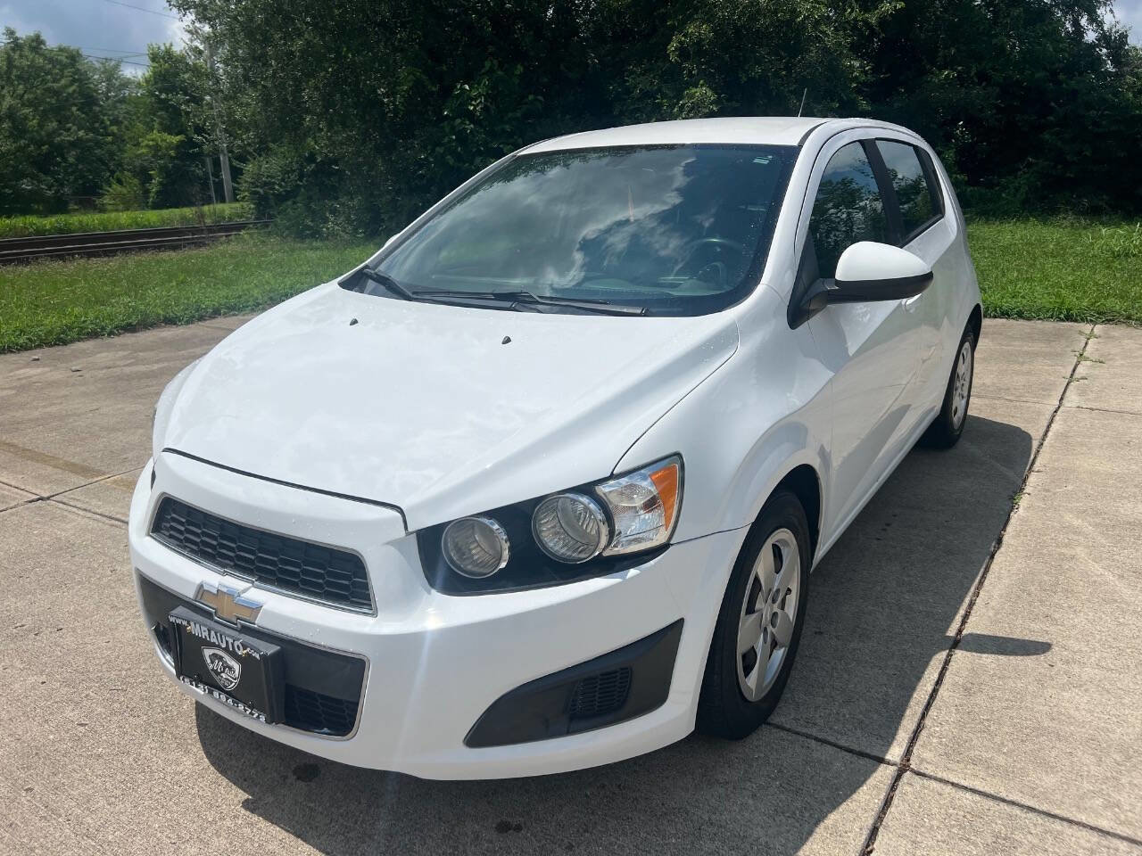 Used 2015 Chevrolet Sonic LS FWD image 1