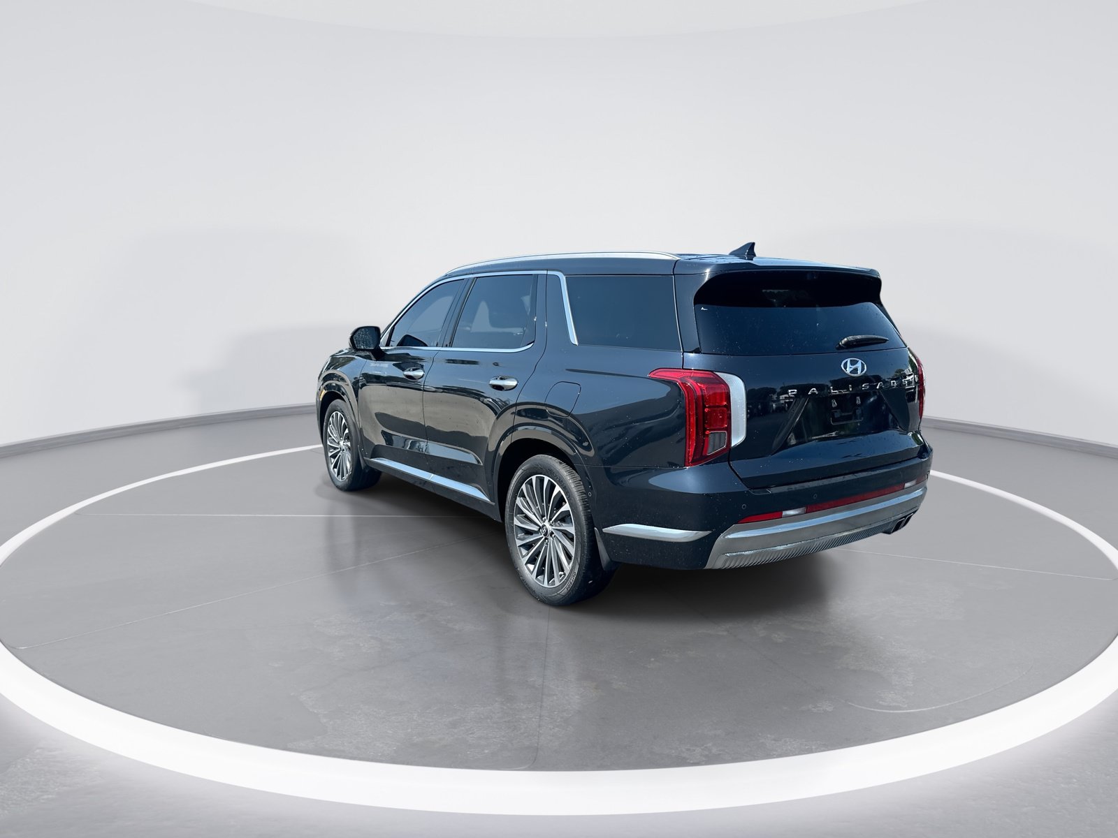 Used 2024 Hyundai Palisade Calligraphy FWD image 7