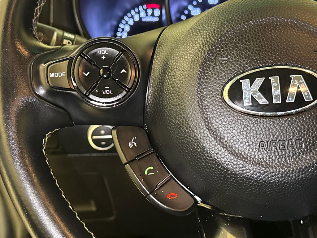 Used 2016 Kia Soul + w/ Audio Package FWD image 29