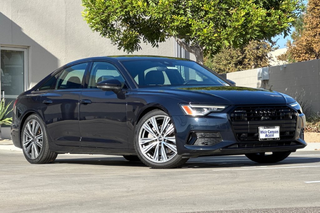 Used 2022 Audi A6 Premium Plus w/ Premium Plus Package AWD/4WD image 2