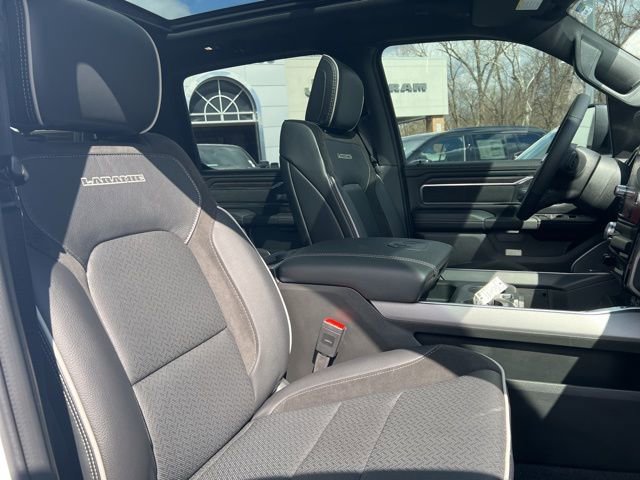 Used 2026 RAM 1500 Laramie w/ Night Edition image 31