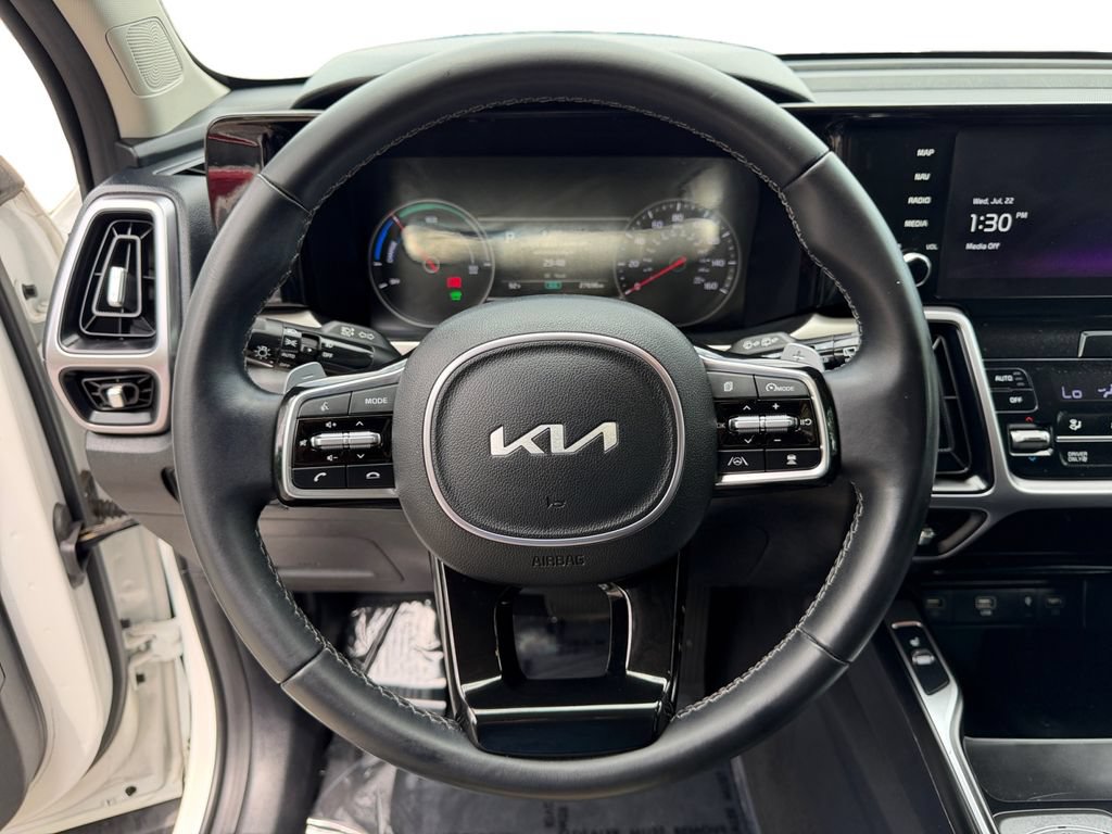 Certified 2023 Kia Sorento EX AWD/4WD image 19
