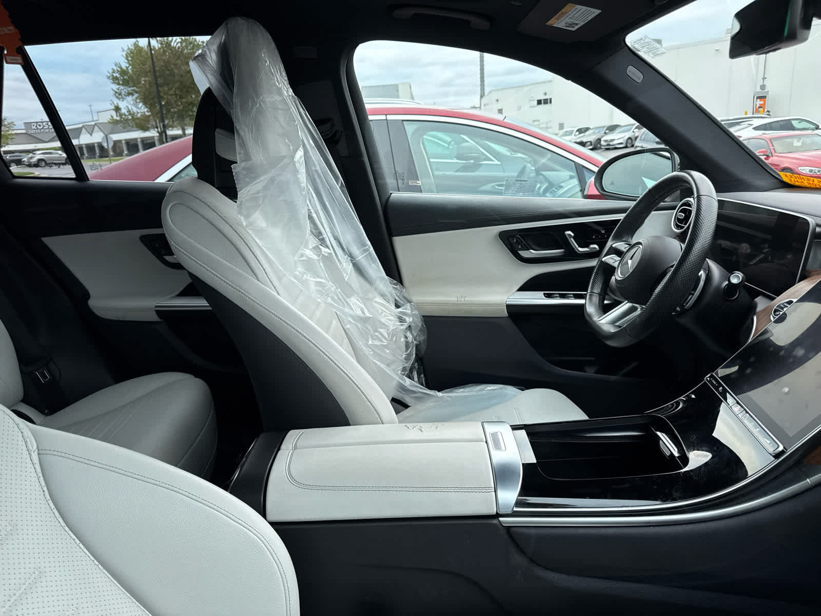Used 2023 Mercedes-Benz GLC 300 4MATIC image 8