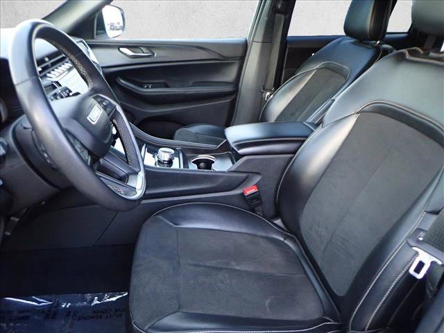 Used 2024 Jeep Grand Cherokee Altitude image 12