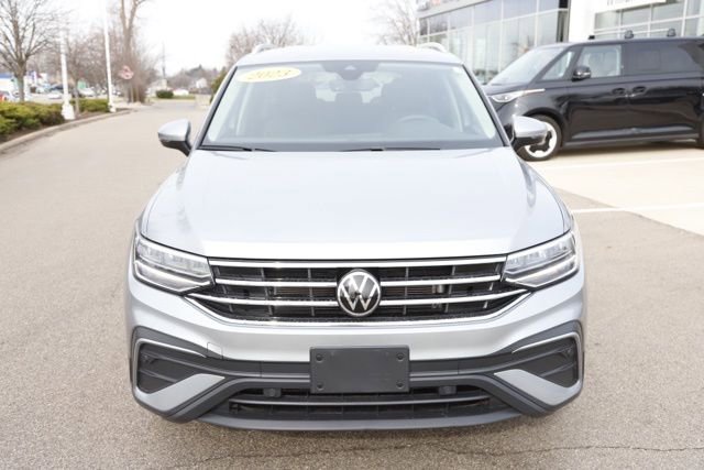 Used 2023 Volkswagen Tiguan SE image 11