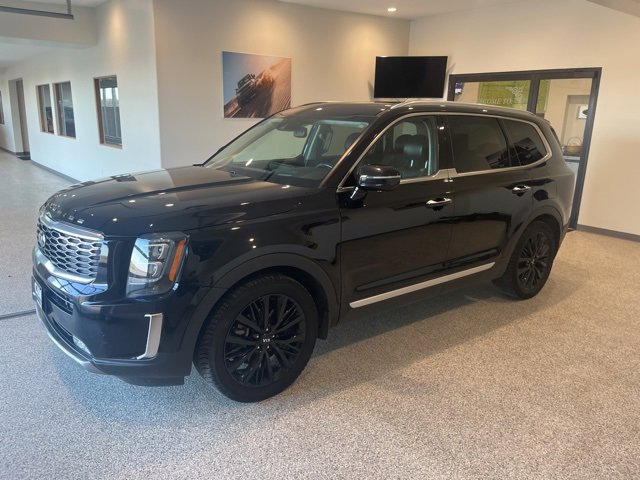 Used 2021 Kia Telluride SX w/ SX Prestige Package image 3