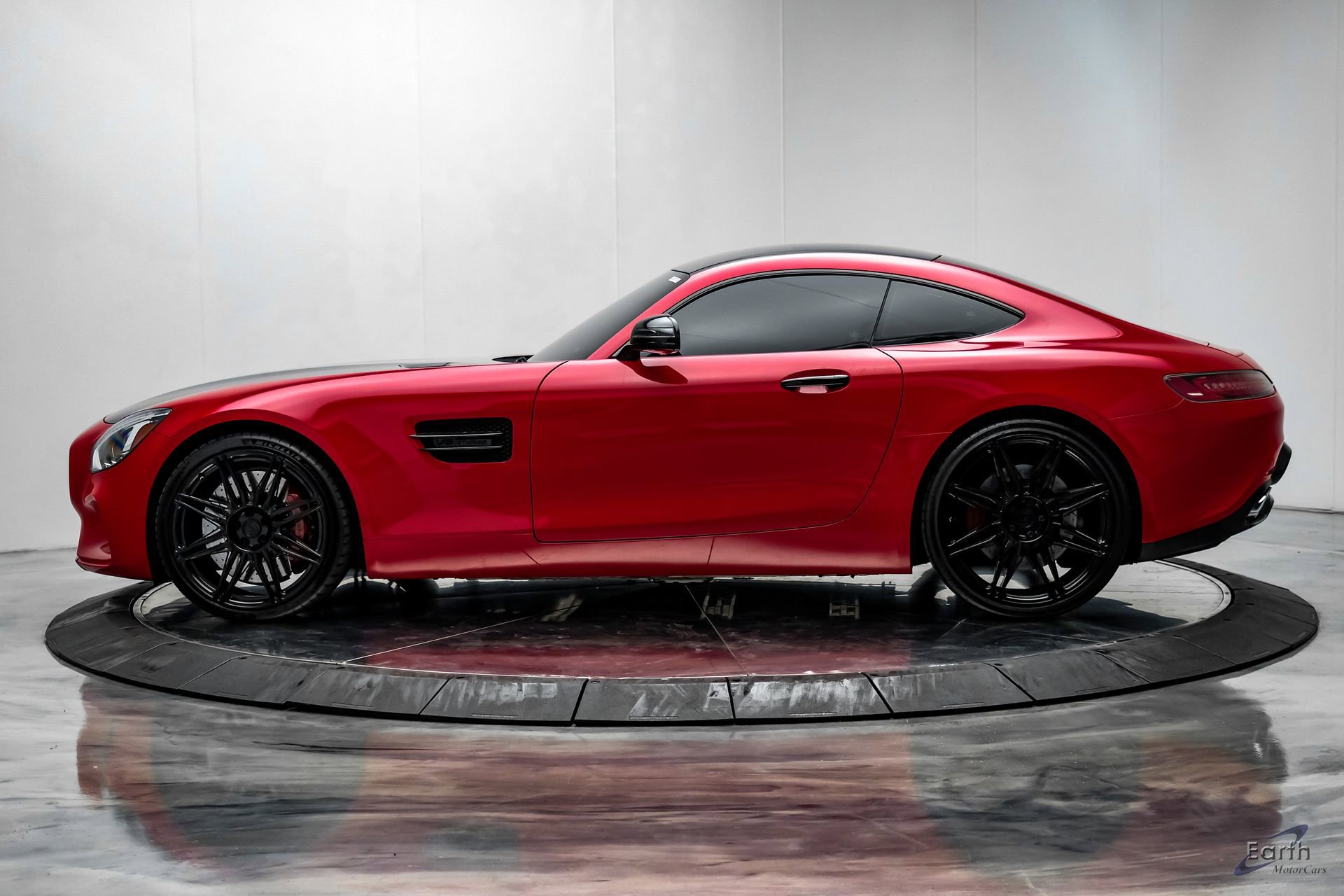 Used 2016 Mercedes-Benz AMG GT S image 6