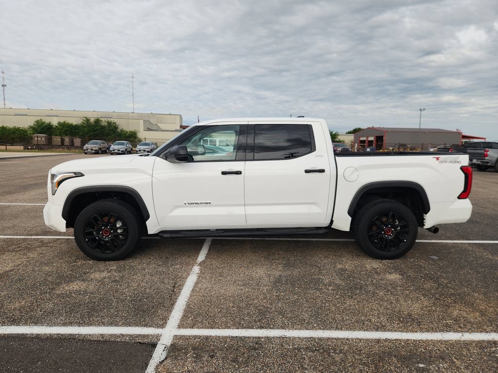Used 2023 Toyota Tundra SR5 AWD/4WD image 4