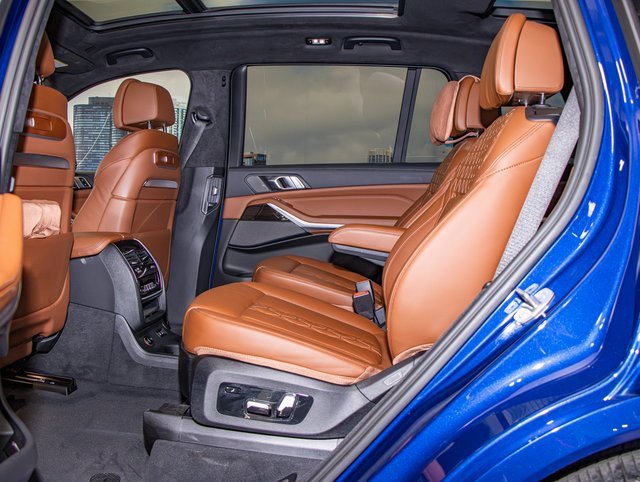 Certified 2023 BMW X7 M60i image 22