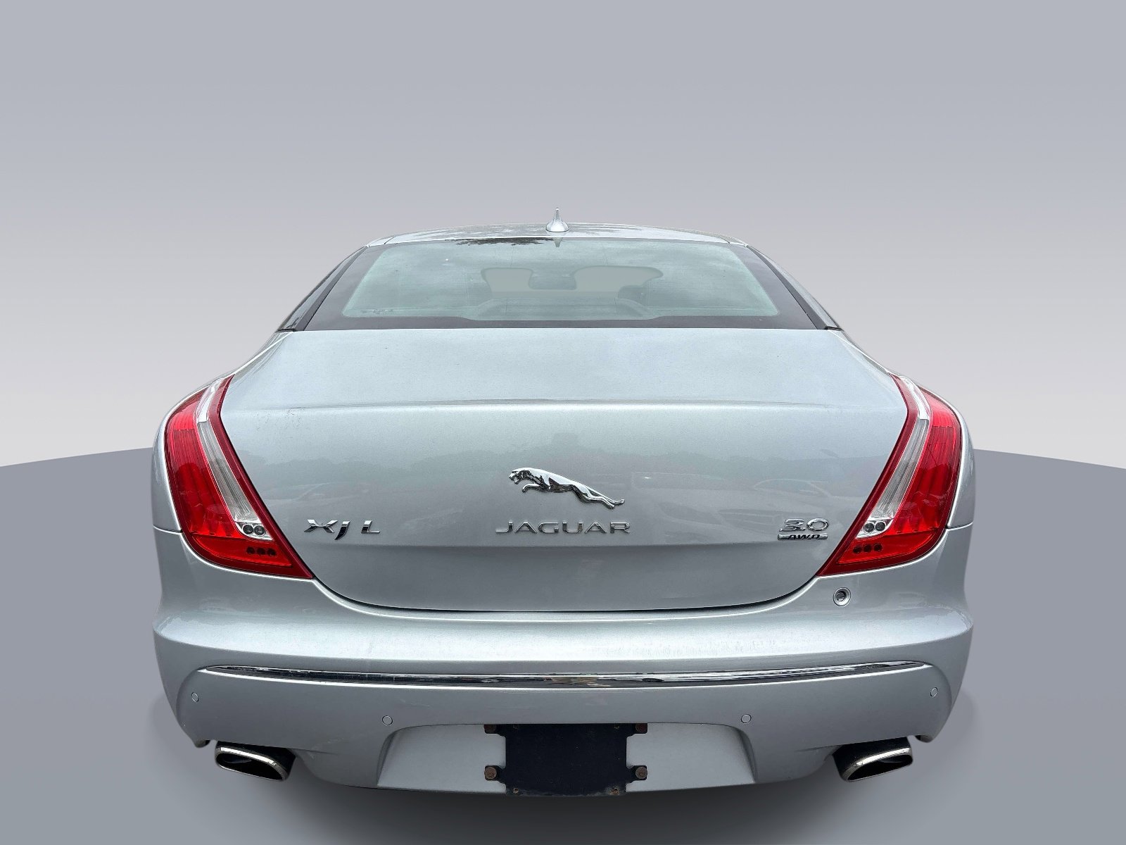 Used 2014 Jaguar XJ L Portfolio AWD/4WD image 3