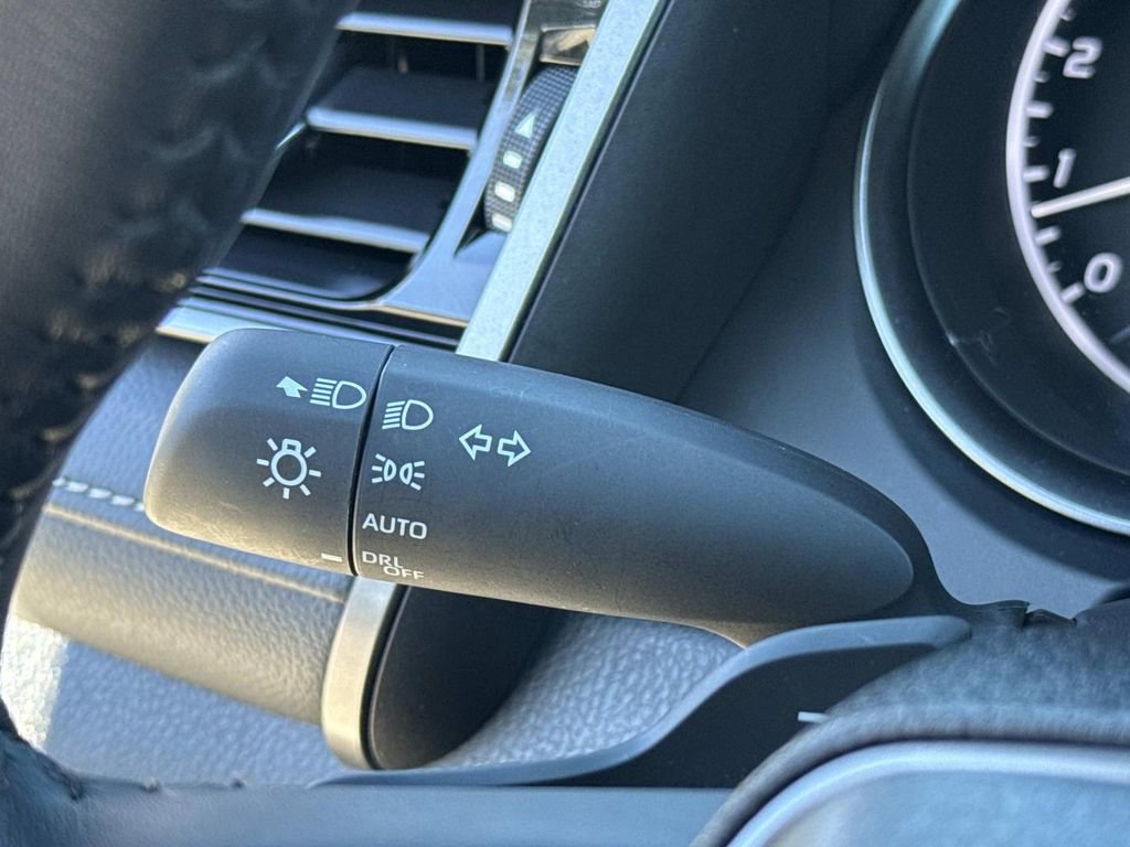 Used 2024 Toyota Camry SE image 38