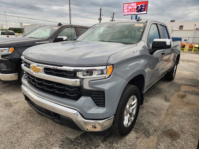 Used 2024 Chevrolet Silverado 1500 LT image 3