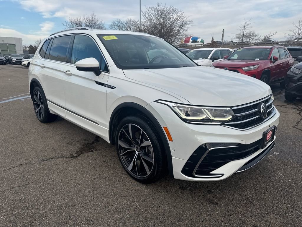 Used 2022 Volkswagen Tiguan SEL R-Line image 11