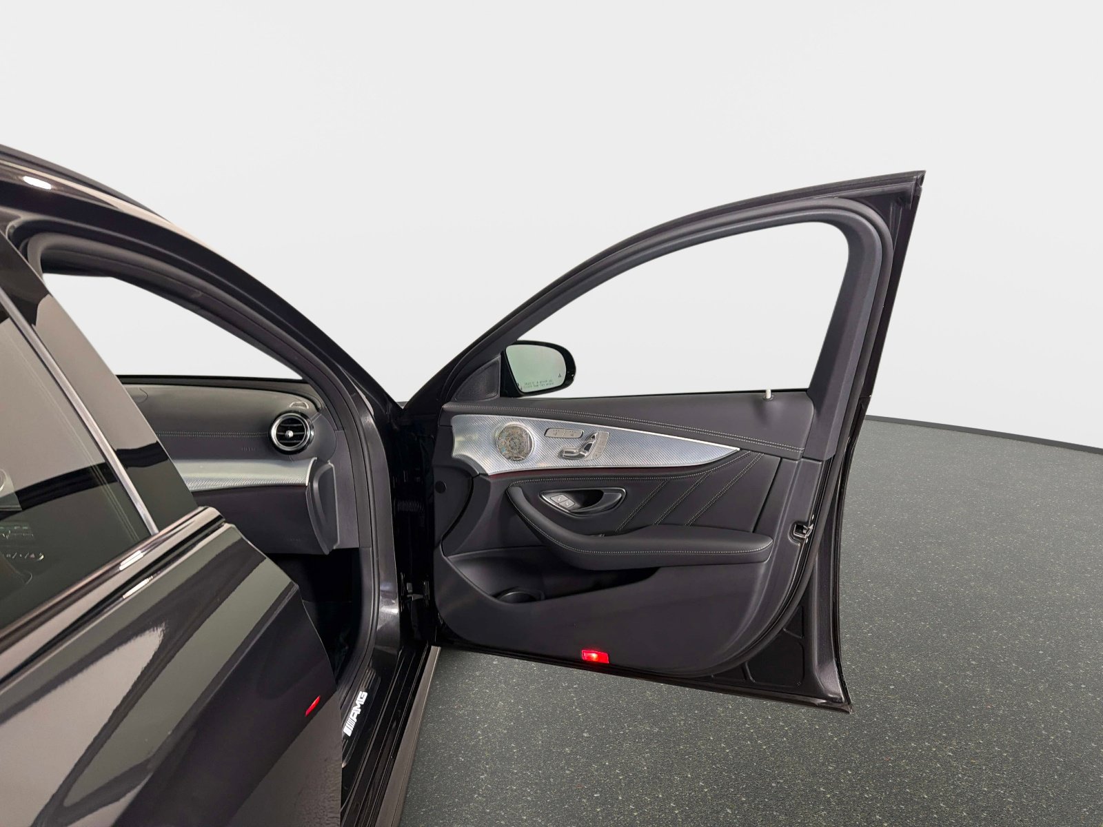 Used 2023 Mercedes-Benz E 63 AMG S image 21