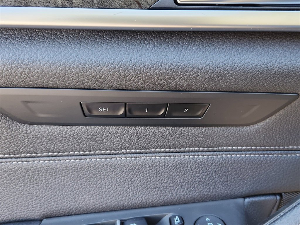 Used 2022 BMW 530i xDrive w/ M Sport Package image 28