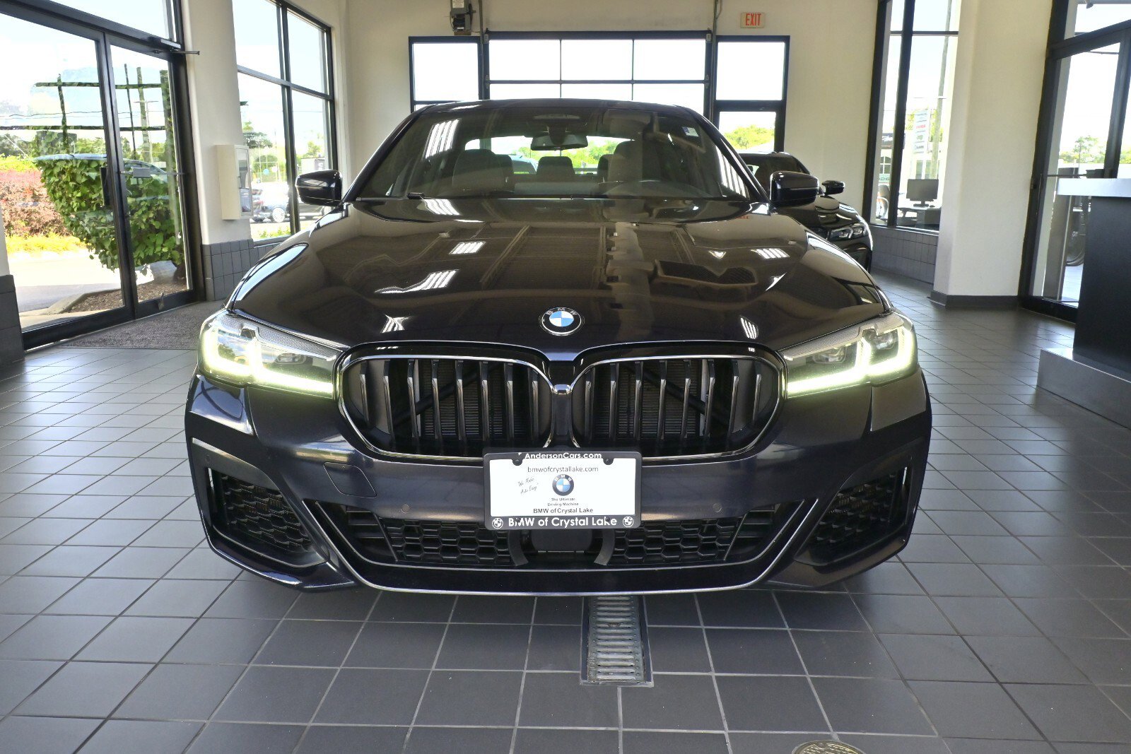 Used 2023 BMW M550i xDrive w/ Executive Package image 8