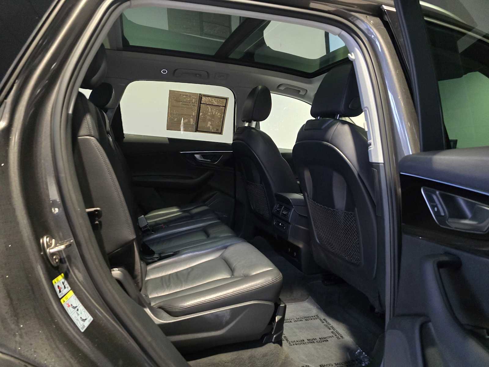 Used 2018 Audi Q7 3.0T Premium Plus image 17