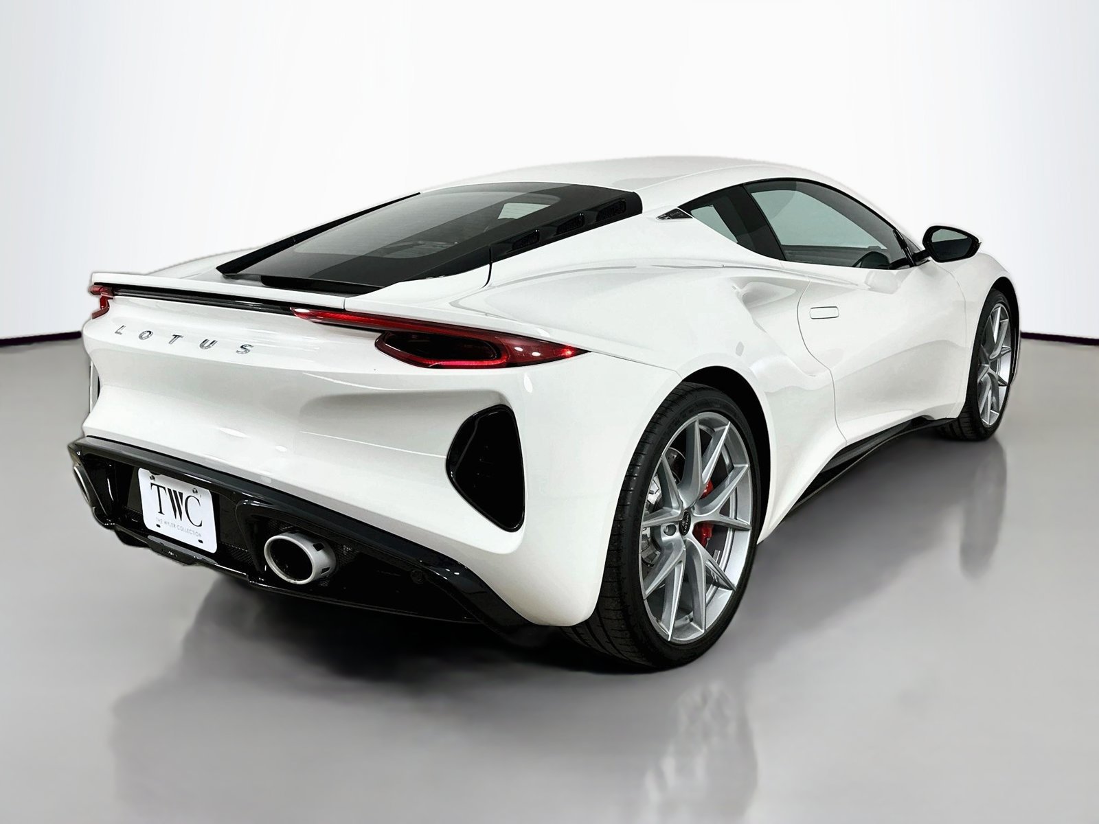 New 2025 Lotus Emira RWD image 5