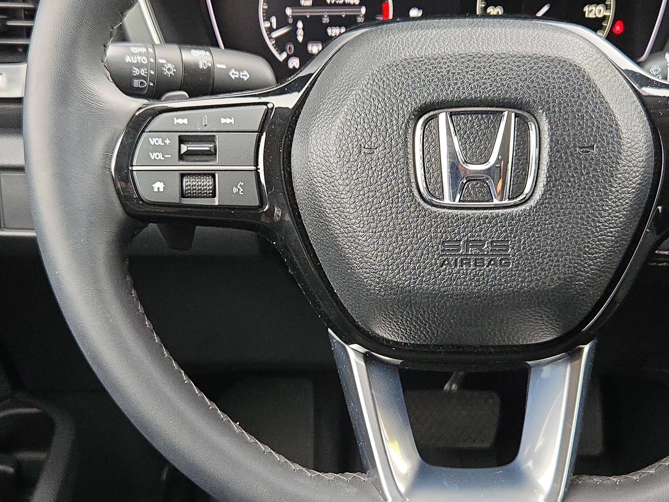 Certified 2024 Honda Pilot Touring image 21