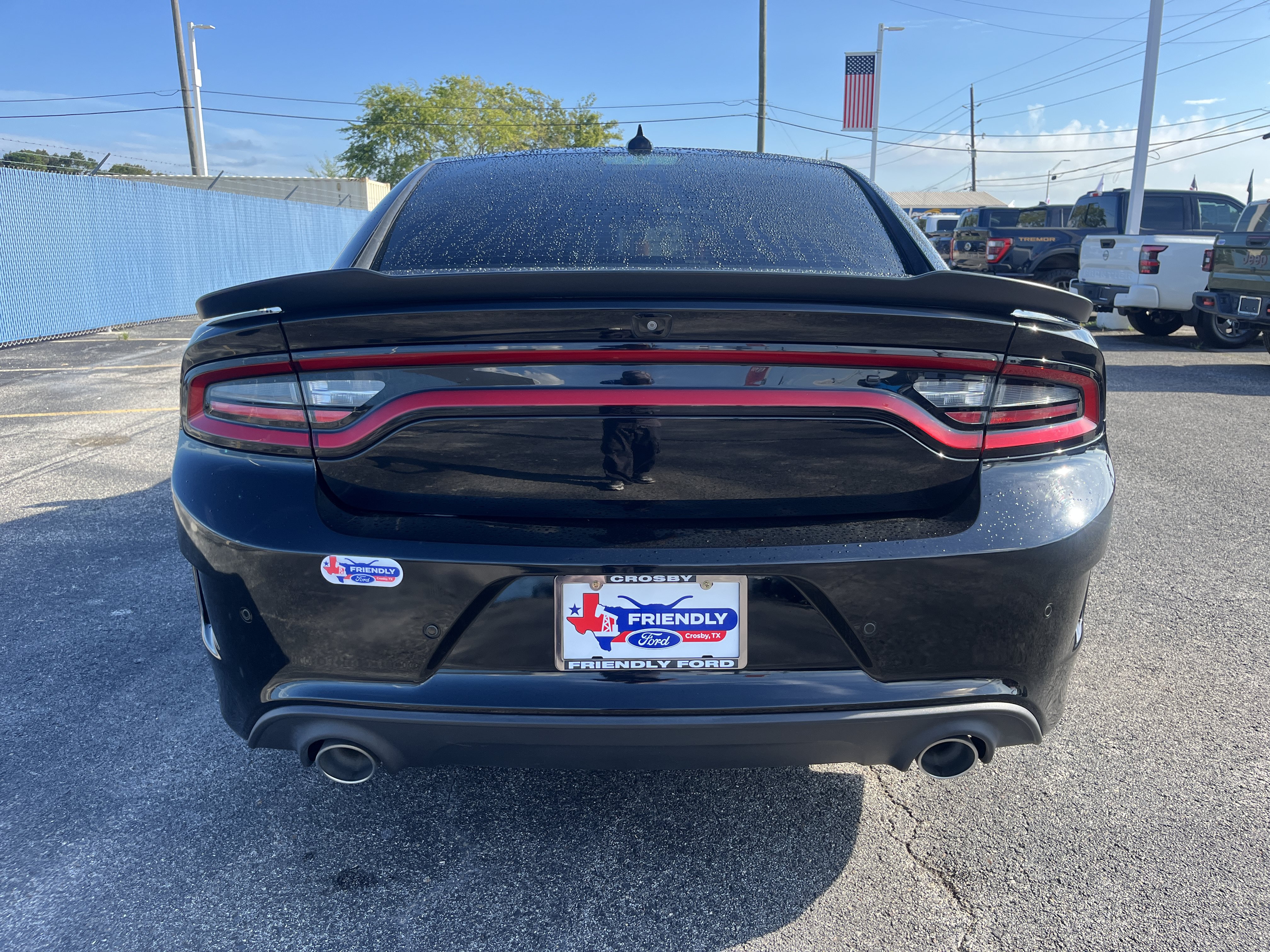 Used 2021 Dodge Charger R/T w/ Blacktop Package RWD image 3