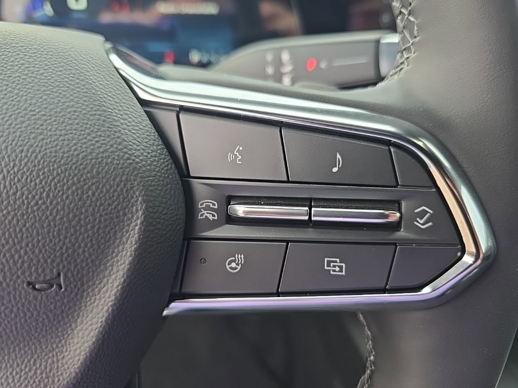 New 2026 Chevrolet Equinox LT w/ Convenience Package II image 19