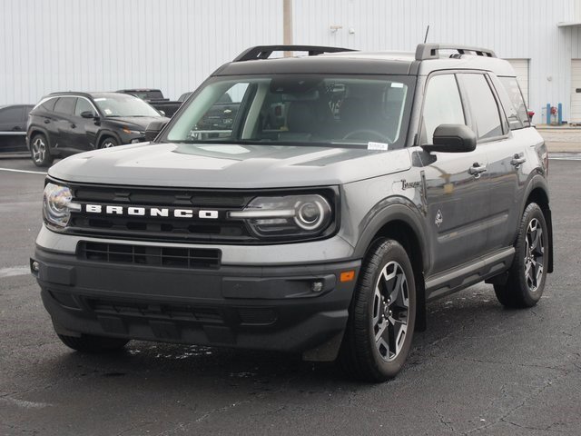 Used 2022 Ford Bronco Sport Outer Banks w/ Tech Package image 2