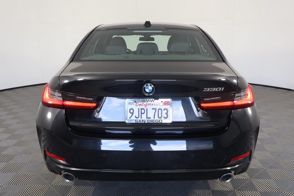 Used 2024 BMW 330i Sedan w/ Convenience Package RWD image 5