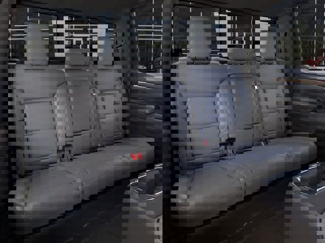 New 2026 GMC Sierra 1500 SLT image 17