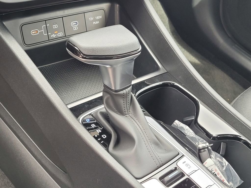 New 2026 Hyundai Tucson SE image 18