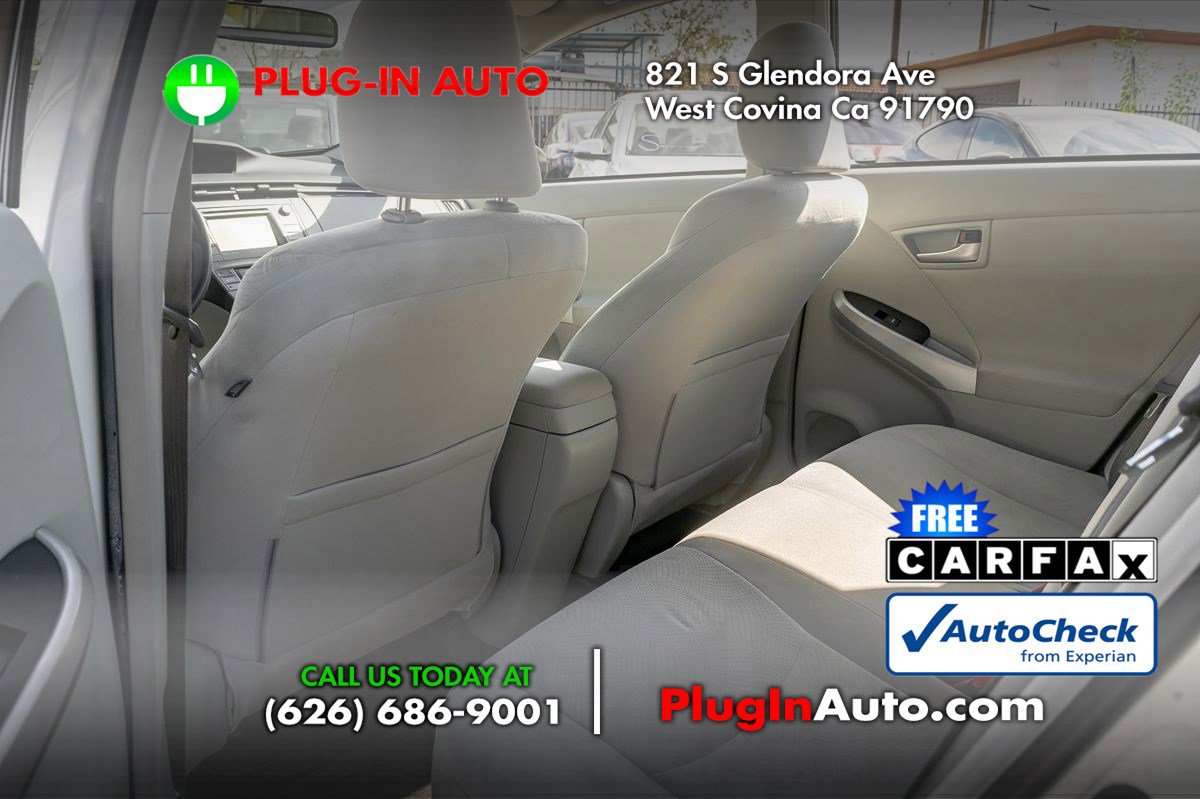 Used 2012 Toyota Prius Three image 8