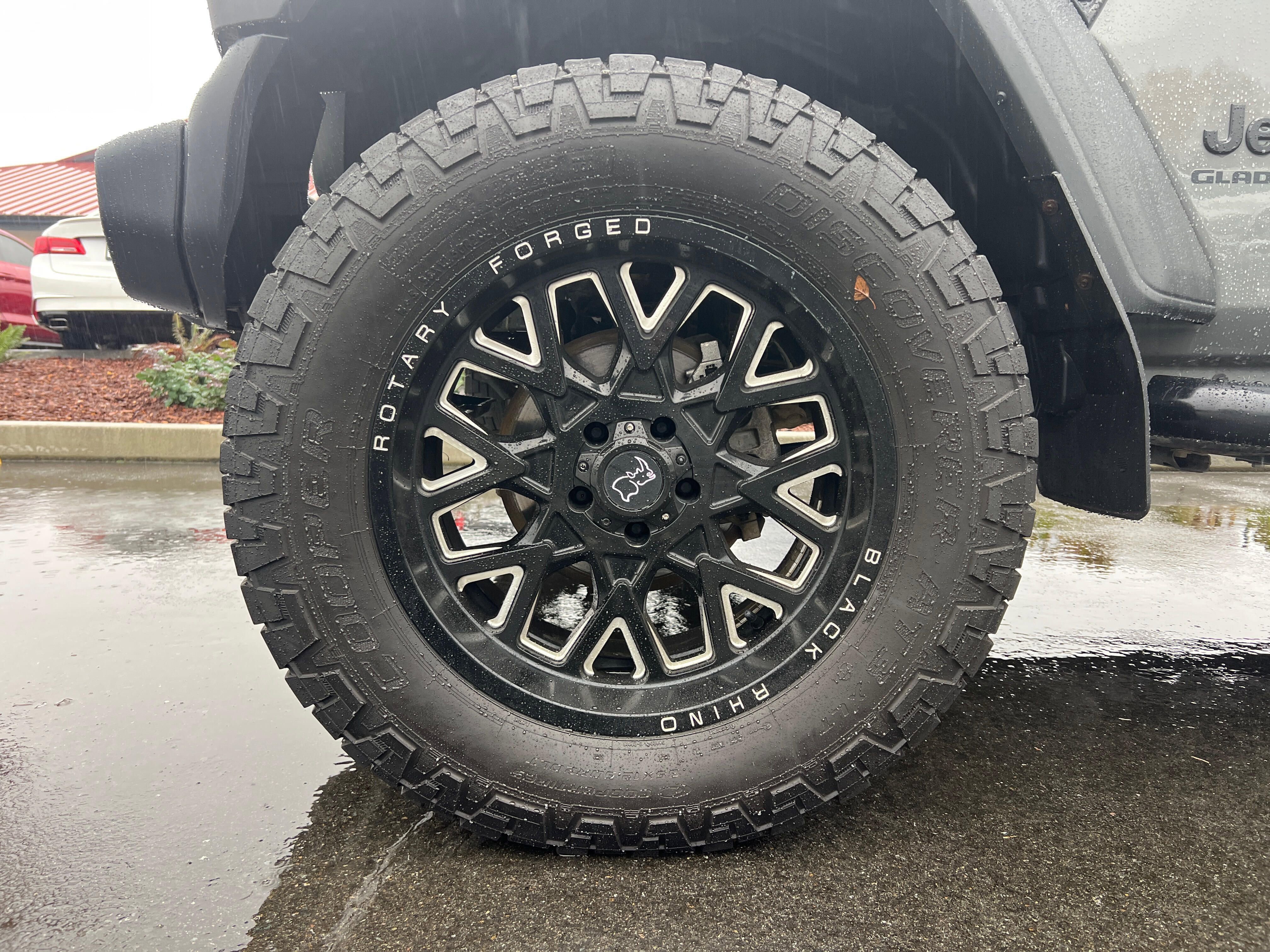 Used 2021 Jeep Gladiator Sport image 10