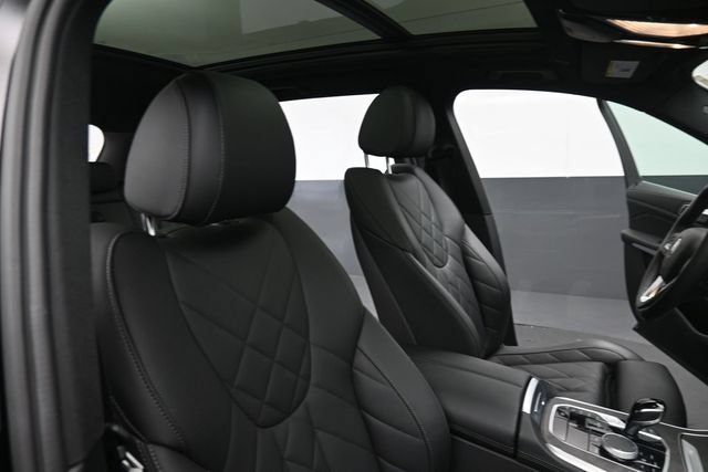 Used 2023 BMW X5 xDrive40i w/ Premium Package AWD/4WD image 31