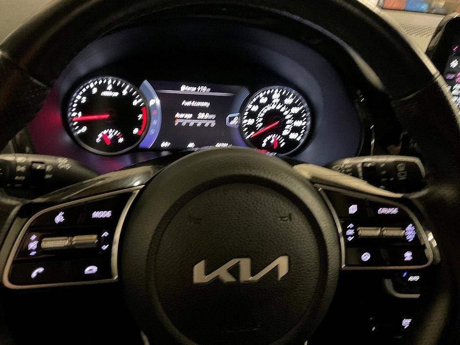 Used 2023 Kia Seltos SX w/ SX Sunroof Package image 25