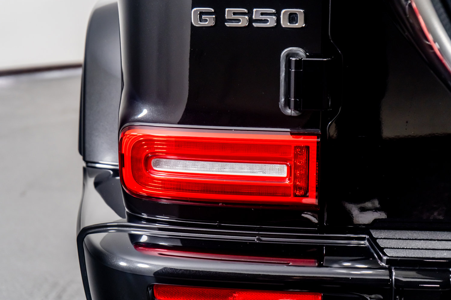 Used 2025 Mercedes-Benz G 550 image 12