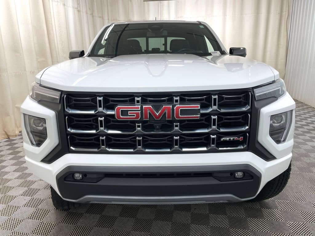 Certified 2024 GMC Canyon AT4 w/ AT4 Premium Package AWD/4WD image 18