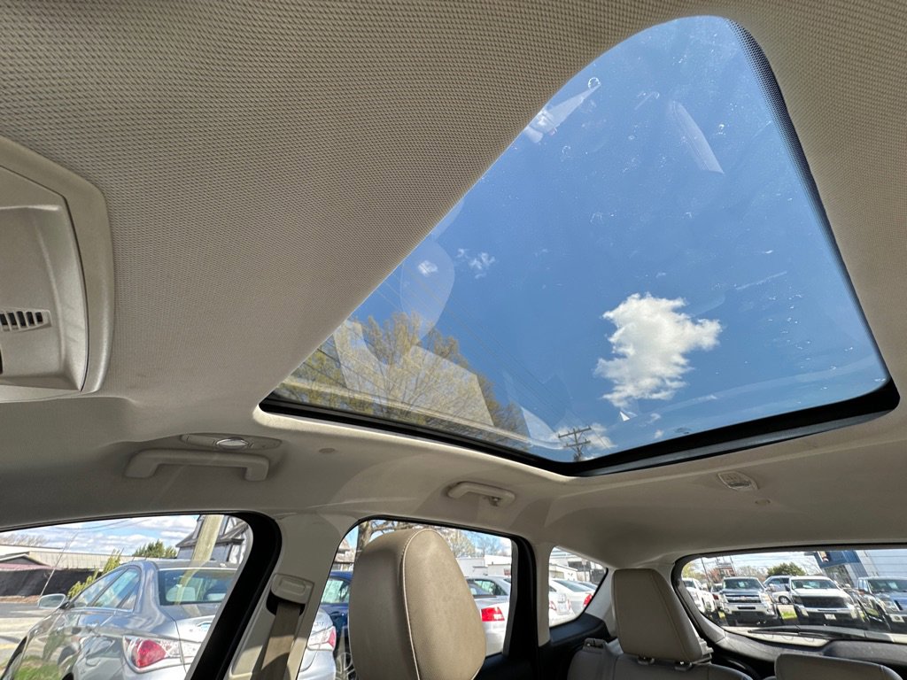 Used 2013 Ford C-MAX SEL image 26