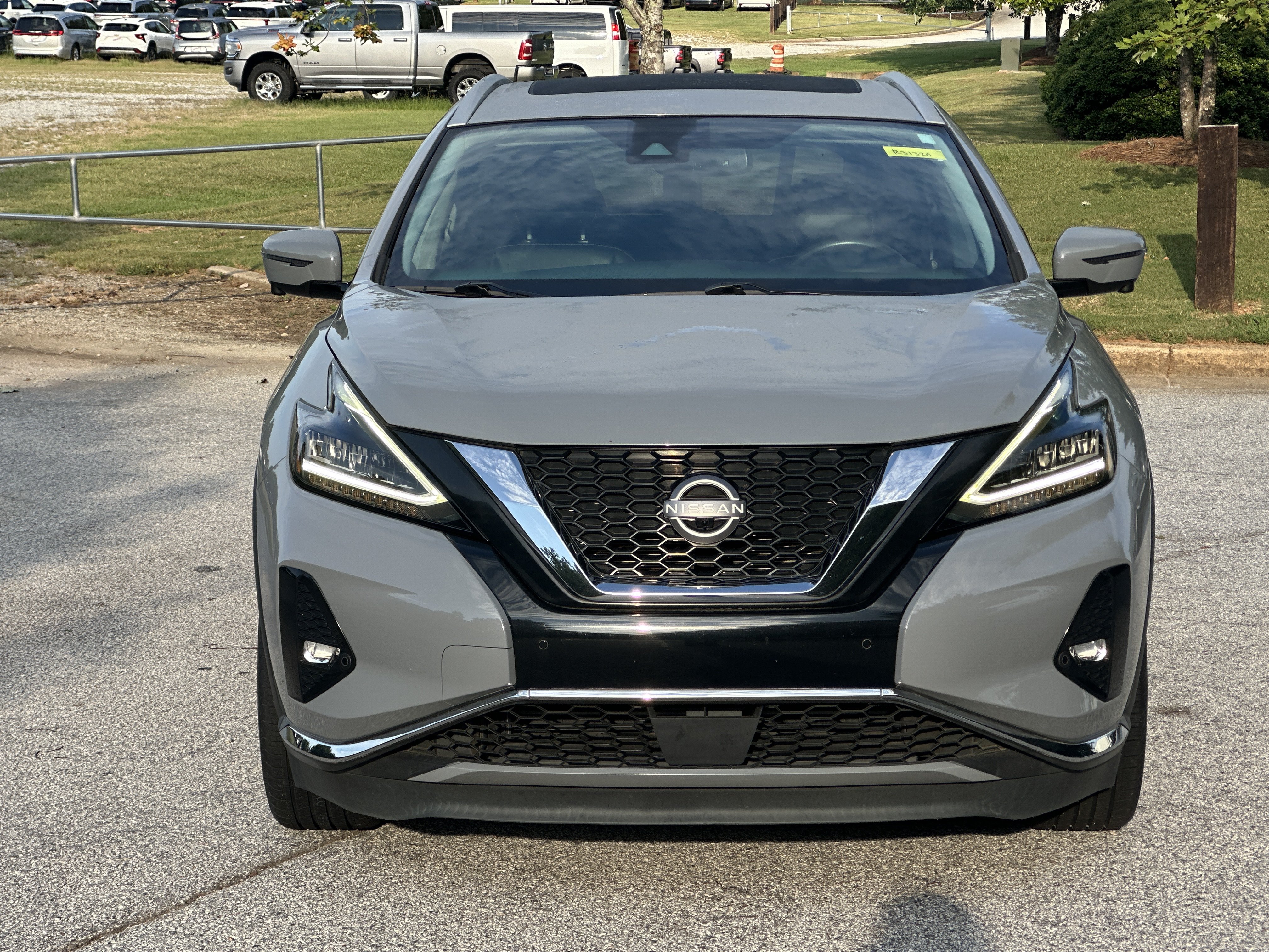 Used 2023 Nissan Murano Platinum w/ Cargo Package FWD image 2