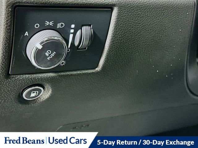 Used 2021 Jeep Grand Cherokee Limited image 12