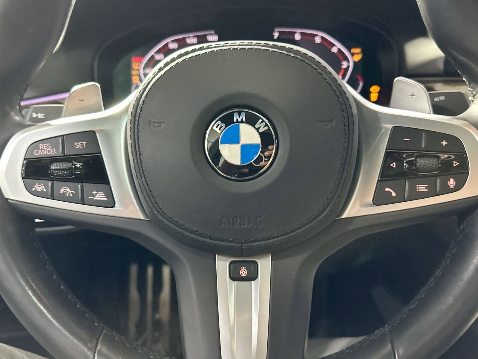Used 2020 BMW M550i xDrive image 20