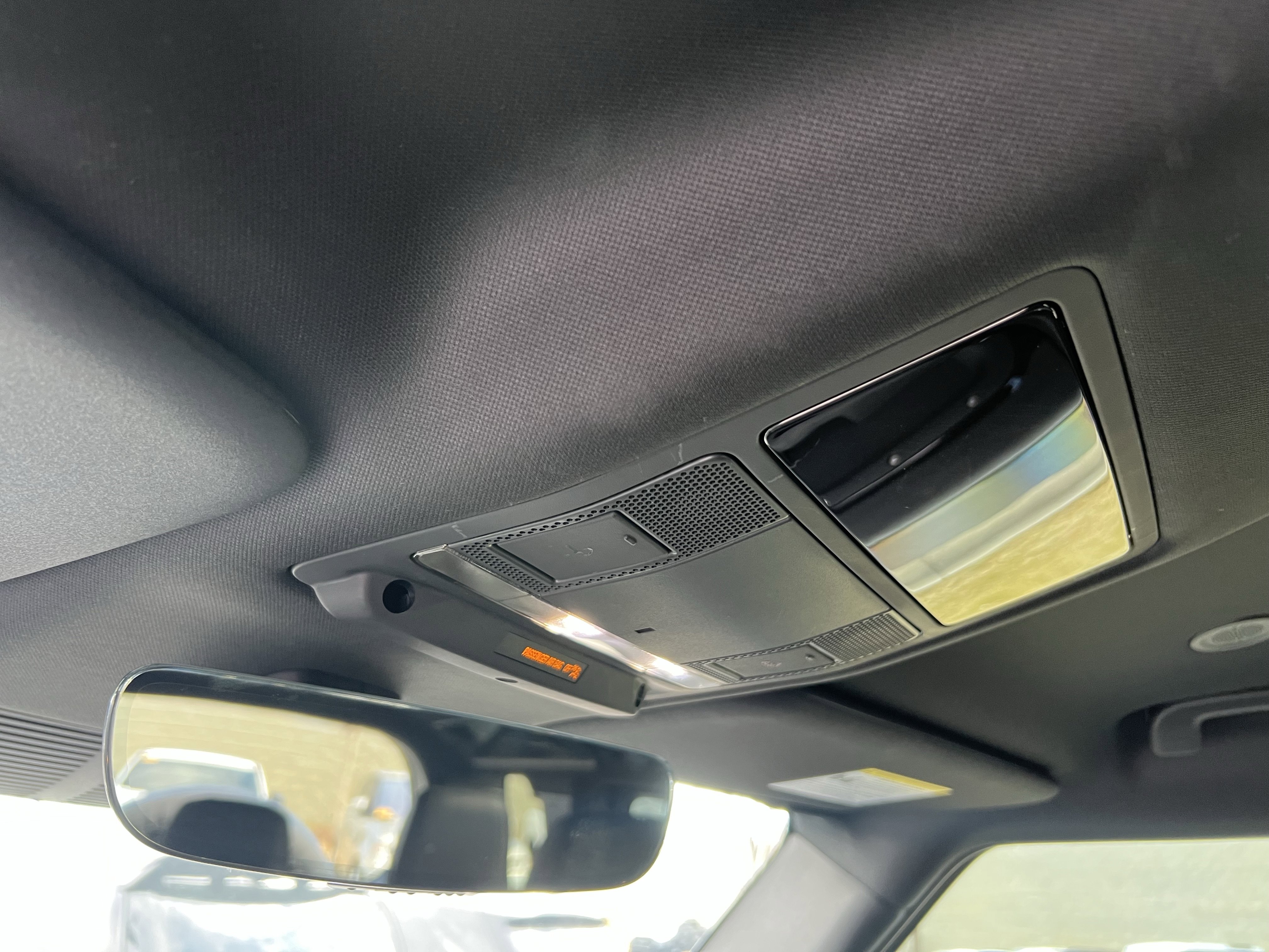 Used 2023 Land Rover Defender 110 S image 22