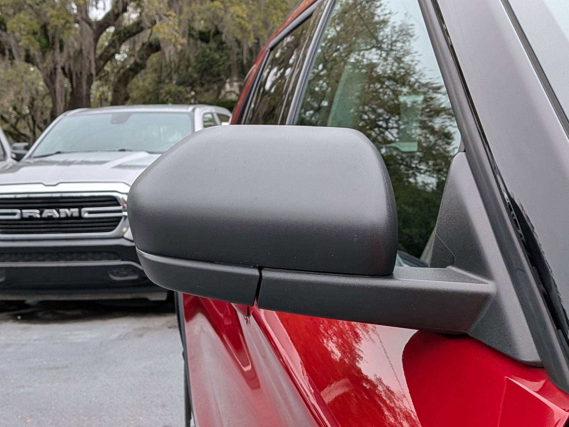 Used 2023 Ford Explorer XLT image 15