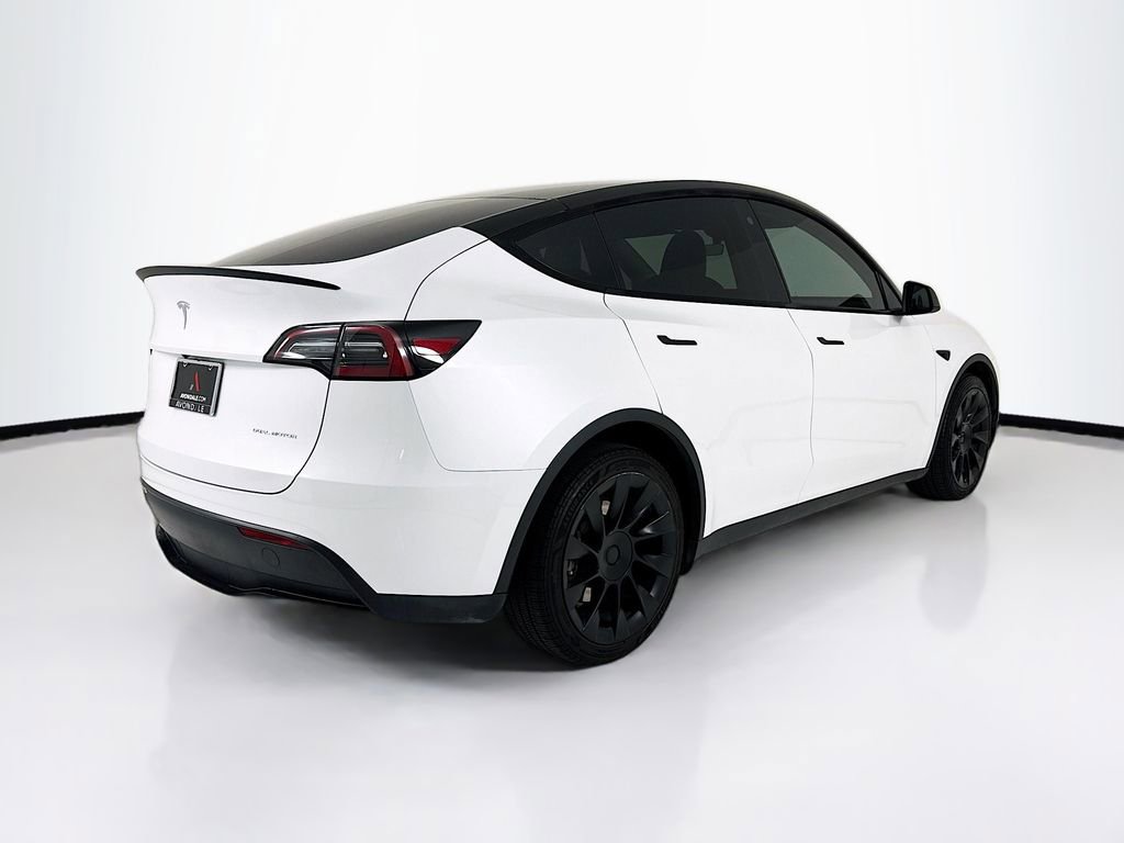 Used 2023 Tesla Model Y Long Range AWD/4WD image 7